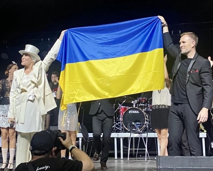Запашный жестко раскритиковал Вайкуле за флаг Украины