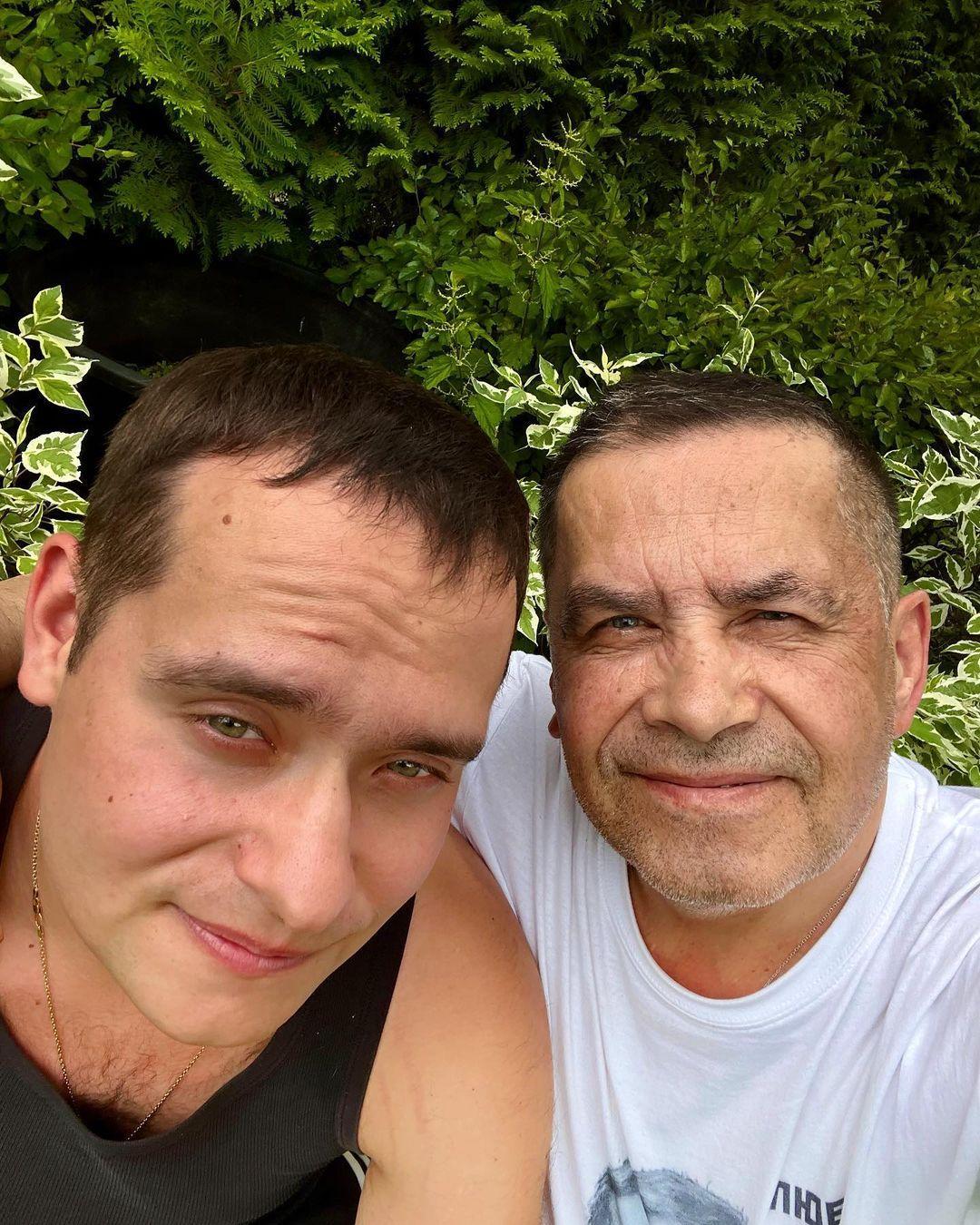 Расторгуев показал фото с 45-летним сыном