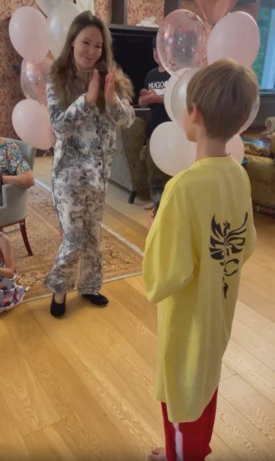 Утяшева показала редкое фото с детьми от Павла Воли в свой день рождения