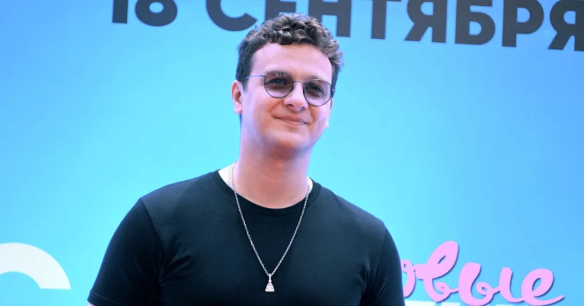 Звезда «Папиных дочек» рассказал, как похудел на 21 кг ради роли в сериале Звезда «Папиных дочек» рассказал, как похудел на 21 кг ради роли в сериале