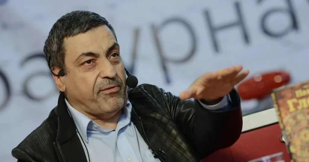 Глоба назвал три знака, которых ждет черная полоса