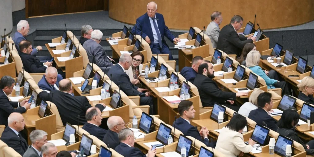 В Госдуму внесли законопроект об увековечивании памяти Ленина
