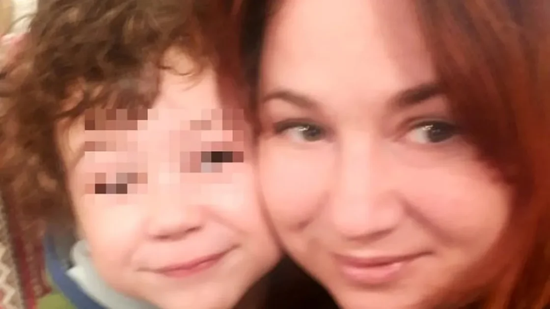 Прощание прошло с 5-летним ребенком, который спас мать от удара ВСУ в Курске Прощание прошло с 5-летним ребенком, который спас мать от удара ВСУ в Курске