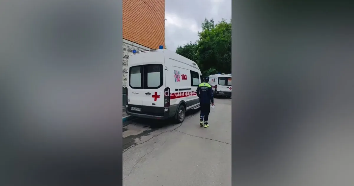 В Москве человек погиб в ходе драки в многоэтажном доме В Москве человек погиб в ходе драки в многоэтажном доме