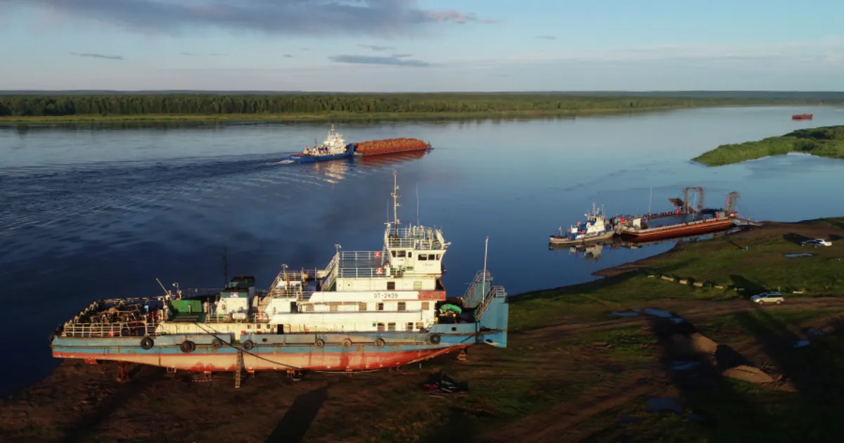Уровень загрязнения Енисея после аварии превысил норму в 9,6 тысяч раз Уровень загрязнения Енисея после аварии превысил норму в 9,6 тысяч раз