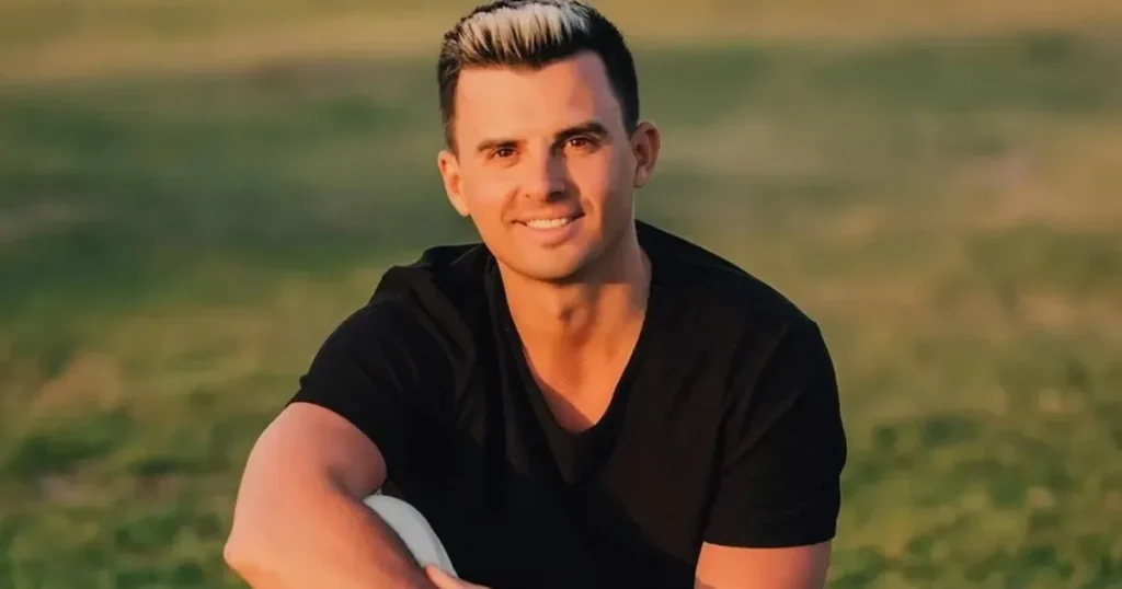 Кирилл Туриченко и его жена узнали пол будущего ребенка на концерте «Иванушек International»