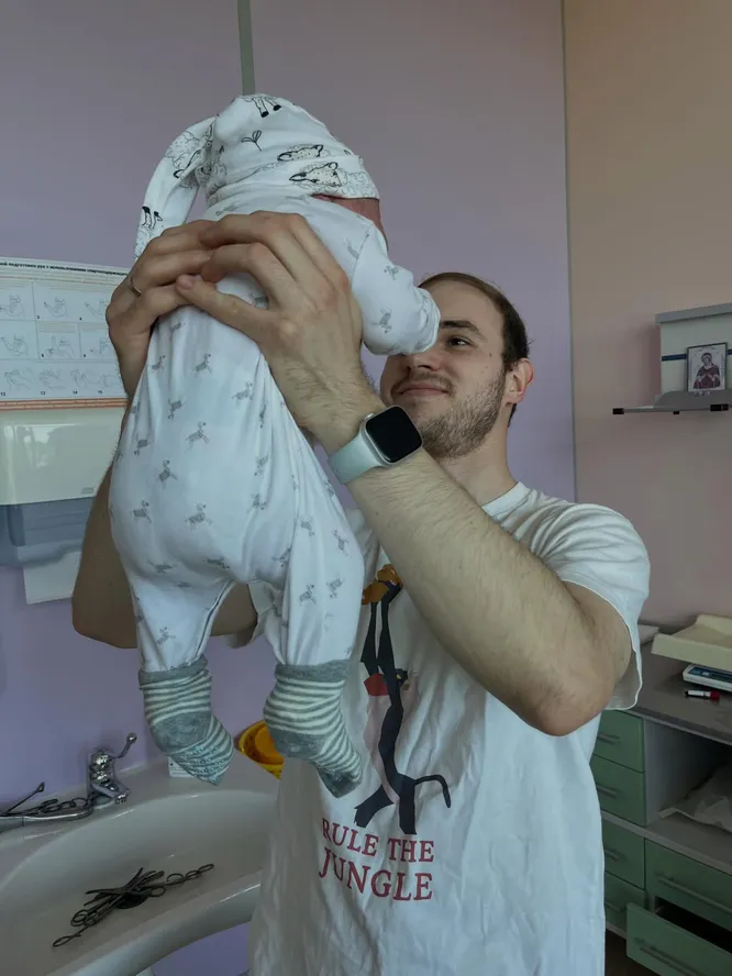28-летняя дочь актера Евгения Сидихина стала мамой во второй раз